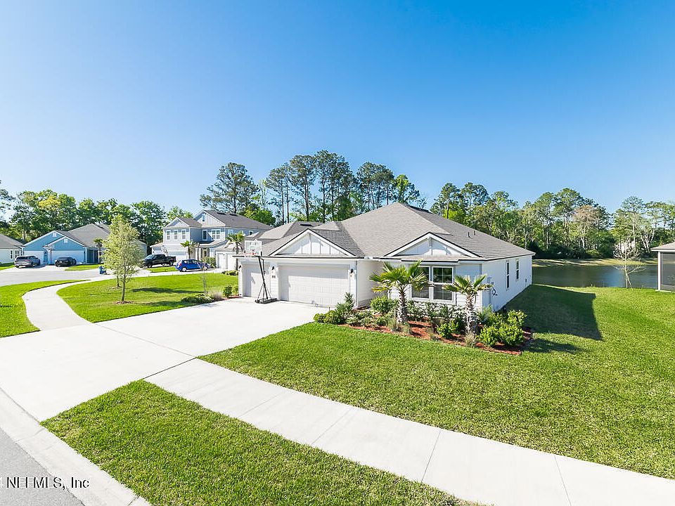 1st image of 230 NORTHSIDE Drive S