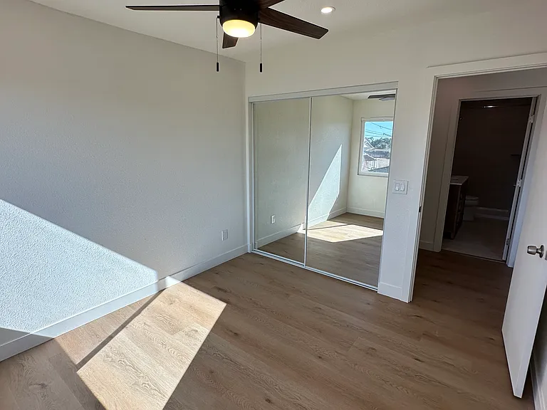 410 Zenith St #3 — Photo 11
