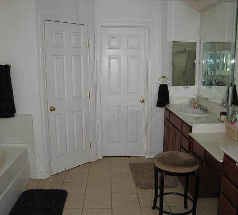 5th image of 2411 Aberdeen Ln