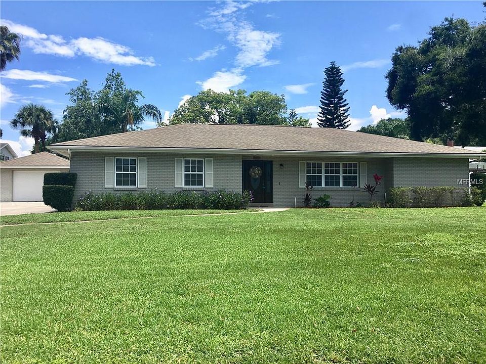 1st image of 126 Park Ln SE