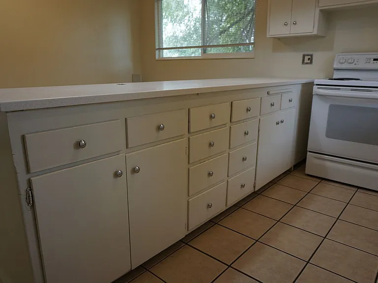 2564 S. 700 E. — Photo 21