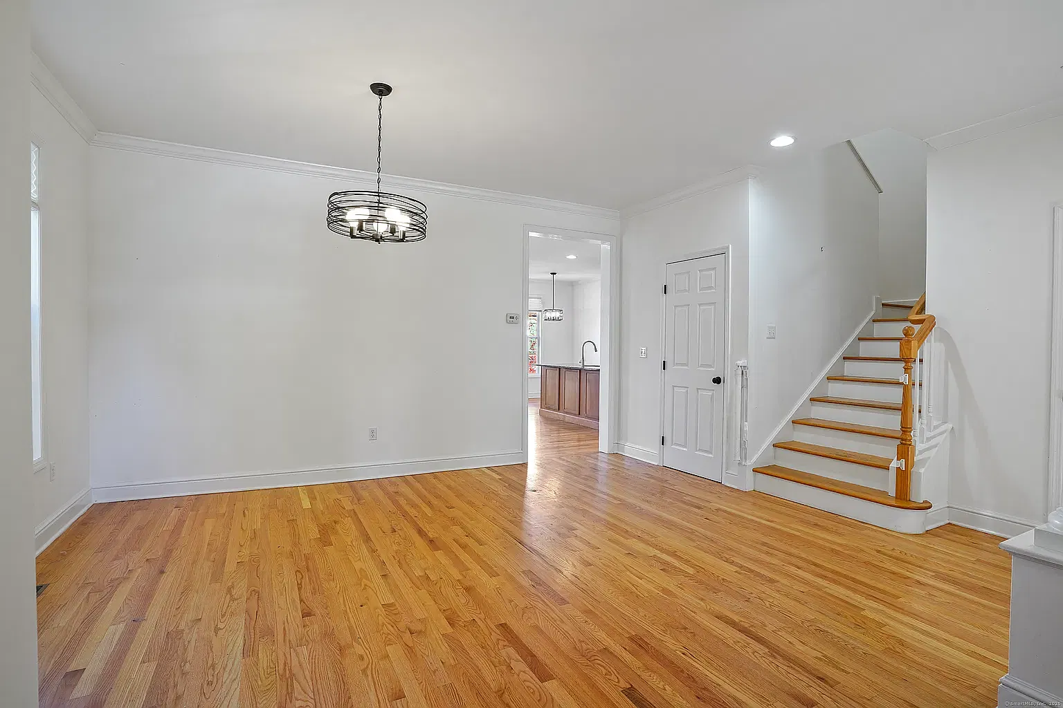 4 bed, 2550 sqft, $5,500 — Photo 3