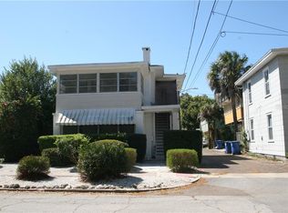 1408 Locust St NE, Saint Petersburg, FL 33704