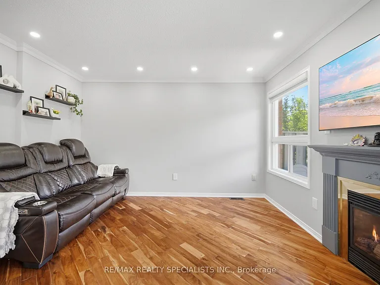 5230 Glen Erin Dr #119 — Photo 3