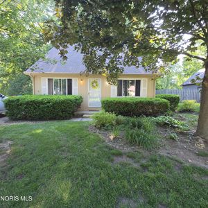 1120 Clark St, Holland, OH, 43528