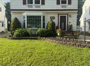 4054 Hinsdale Rd, South Euclid, OH 44121