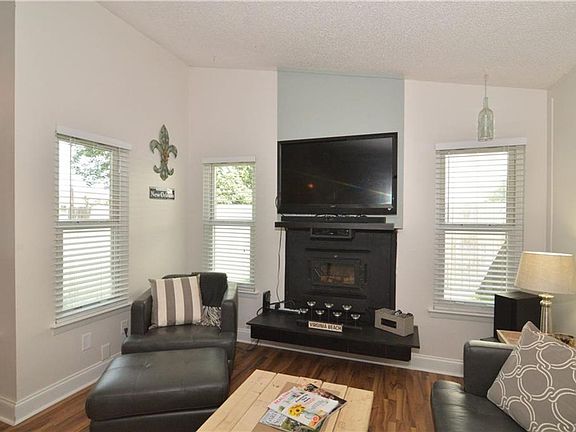 4th image of 3881 Meadowbrook Ct