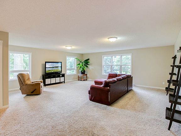 3rd image of 319 Savage Ln
