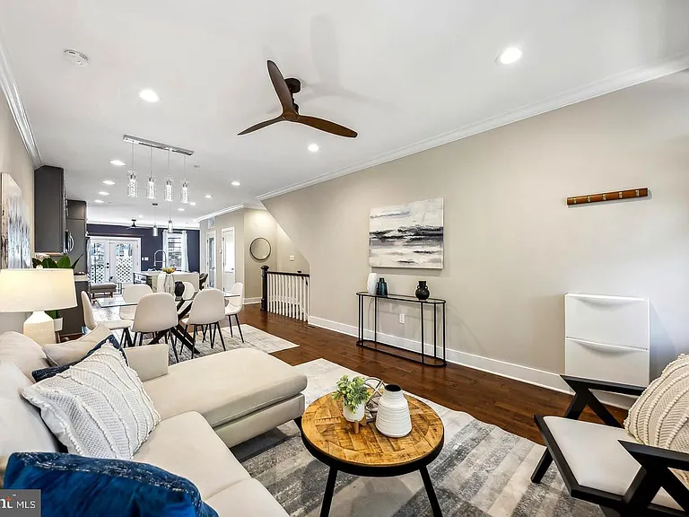 1213 Holbrook St NE #1 — Photo 5