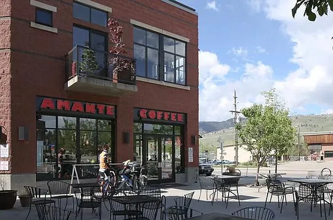 Walk to coffee and restaurants.
