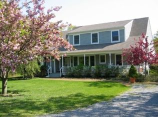 22 Deer Trail Rd, Southampton, NY 11968