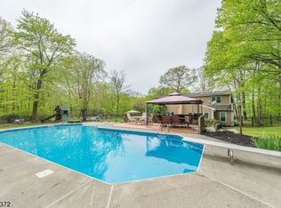 59 Possaghi Rd, Newton, NJ 07860