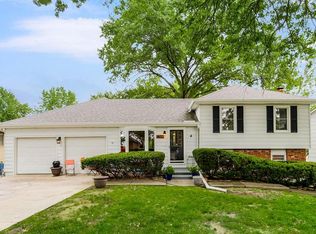 407 Glendale Rd, Liberty, MO 64068