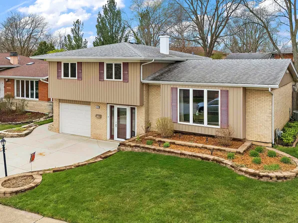 15120 Spruce Ln, Oak Forest, IL 60452