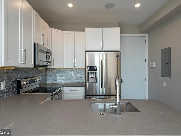 1340 S 13th St #3G — Photo 2