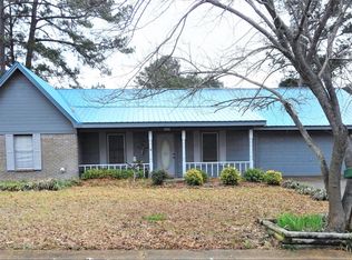 111 Pine Hill Dr, Tupelo, MS 38801