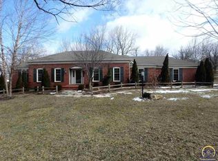 6910 SW 40th St, Topeka, KS 66610