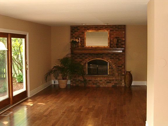 Family Rm w/New Solid Oak Floor