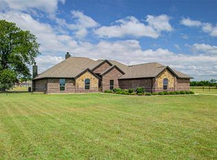 205 Lavender Ct, Springtown, TX 76082