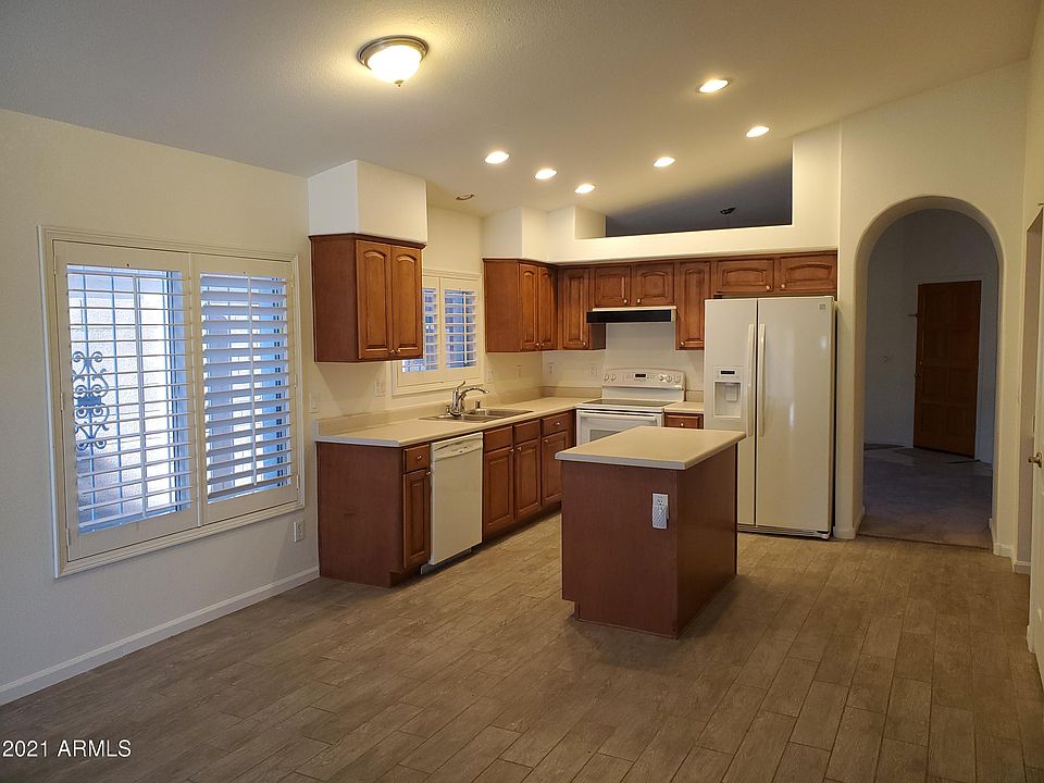 2nd image of 4427 W Townley Ave