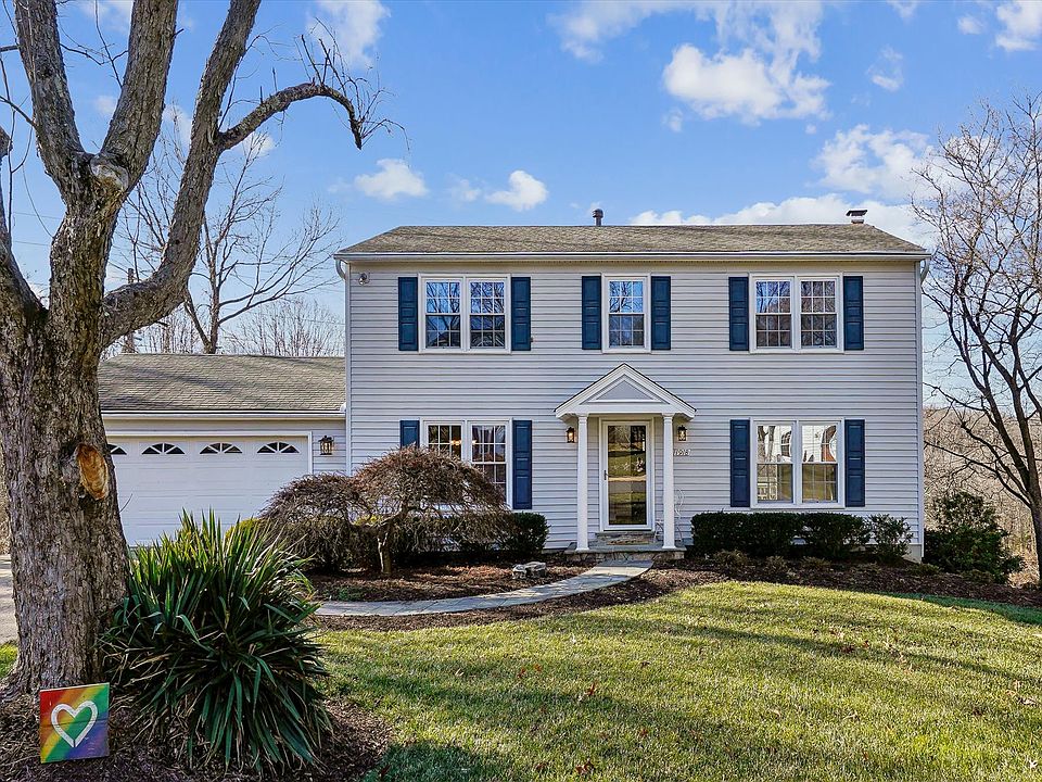 Located on quiet court backing to tree parkland and W & OD Trail!