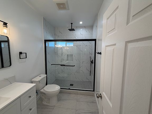 5th image of 10867 Nettleton St