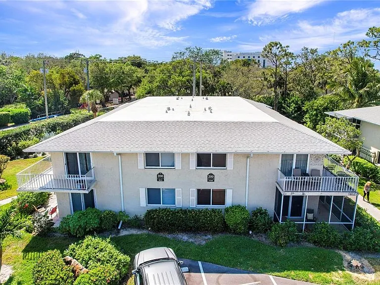 200 Palm Dr #7-R — Photo 17