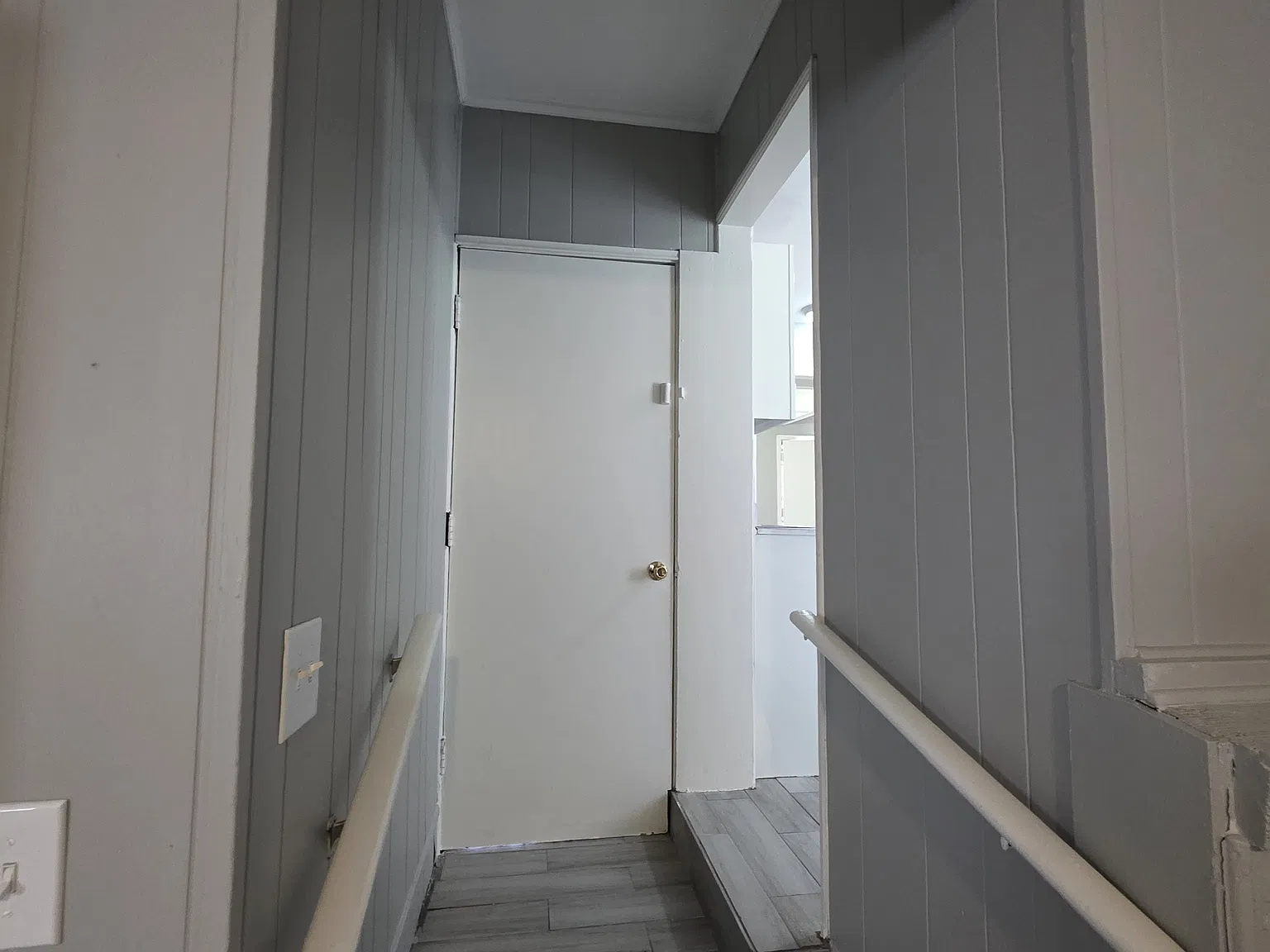 Gorgeous 3 Bedroom 1.5 Bathroom — Photo 4