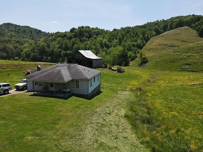 1st image of 1151 Big Hill Rd