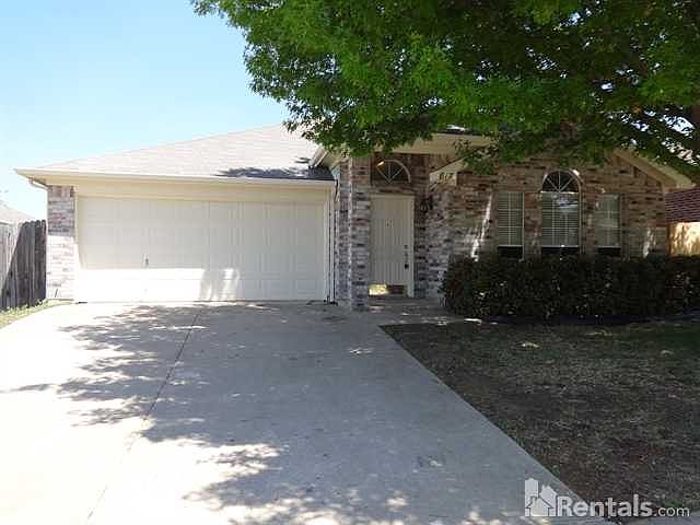1st image of 817 Mancuso Dr