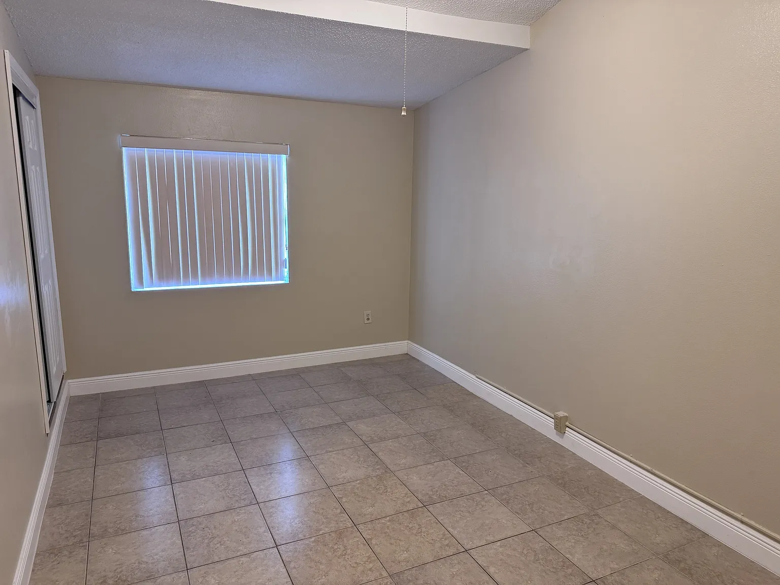 613 Carol Terrace - 1 — Photo 3