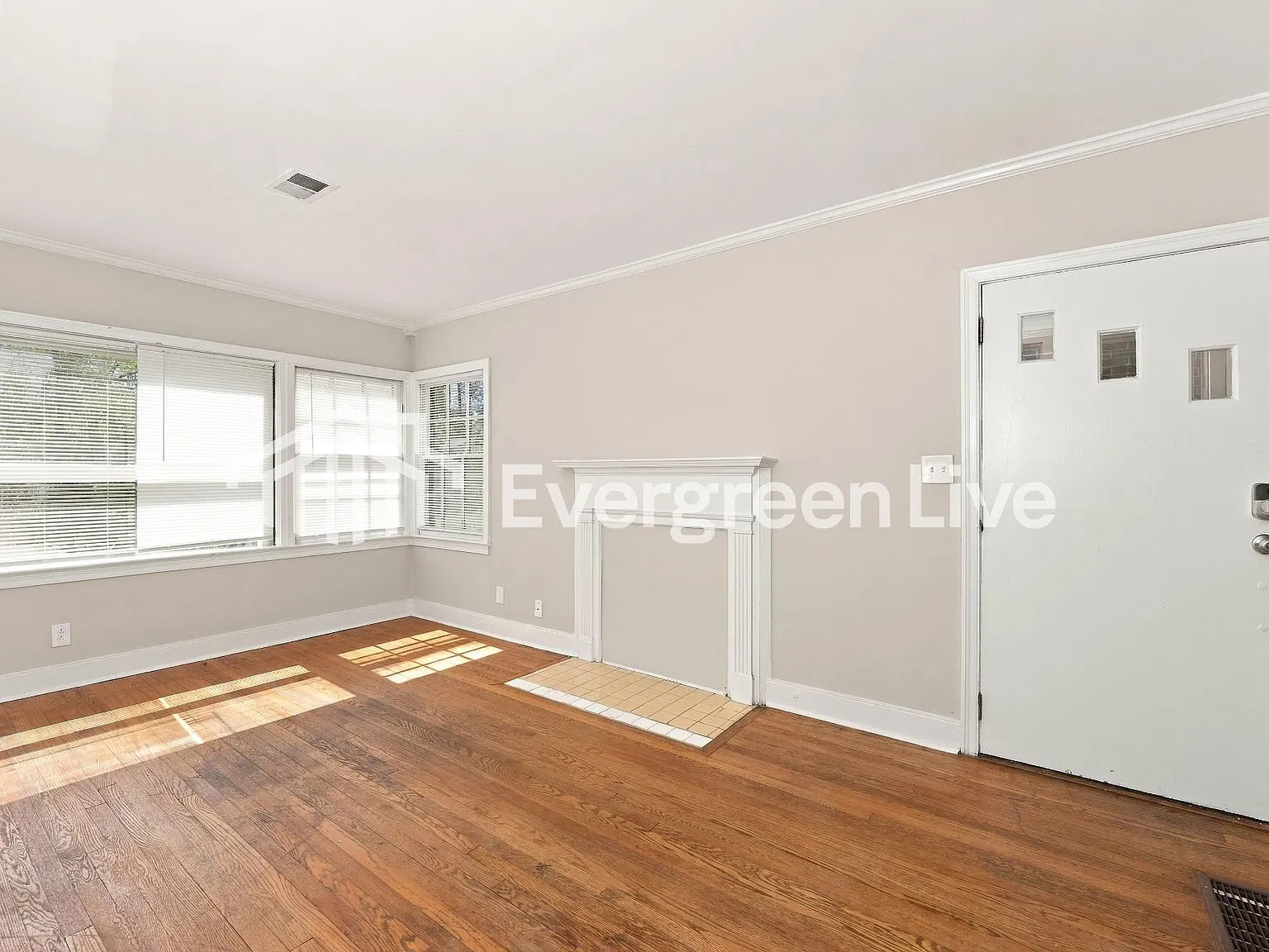 3 bed, 2.0 bath, 1518 sqft, $1,245 — Photo 4