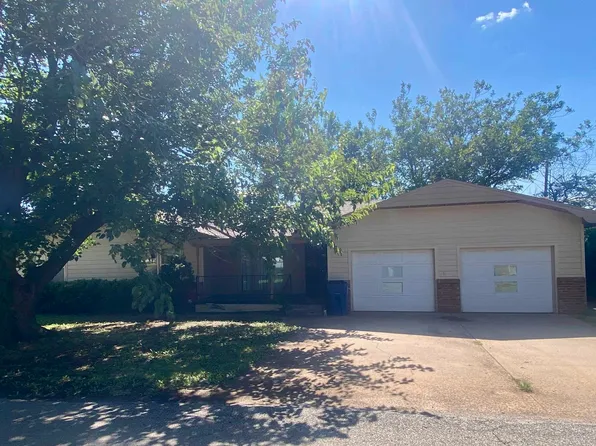 114 Jung St, Waukomis, OK 73773