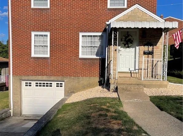 1464 Senior Dr, Pittsburgh, PA 15227