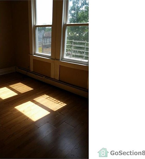 1st image of 378 Avon Ave APT 3