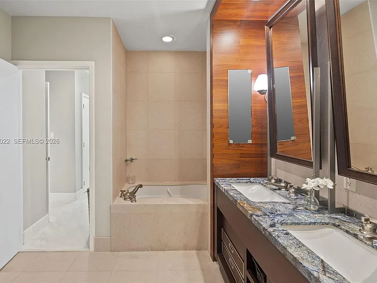 6799 Collins Ave #209 — Photo 28