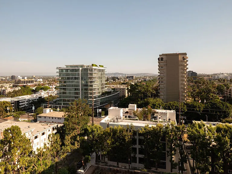 100 S Doheny Dr #1011 — Photo 16
