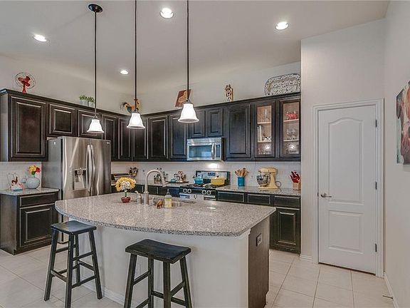 5th image of 2516 Flowing Springs Dr