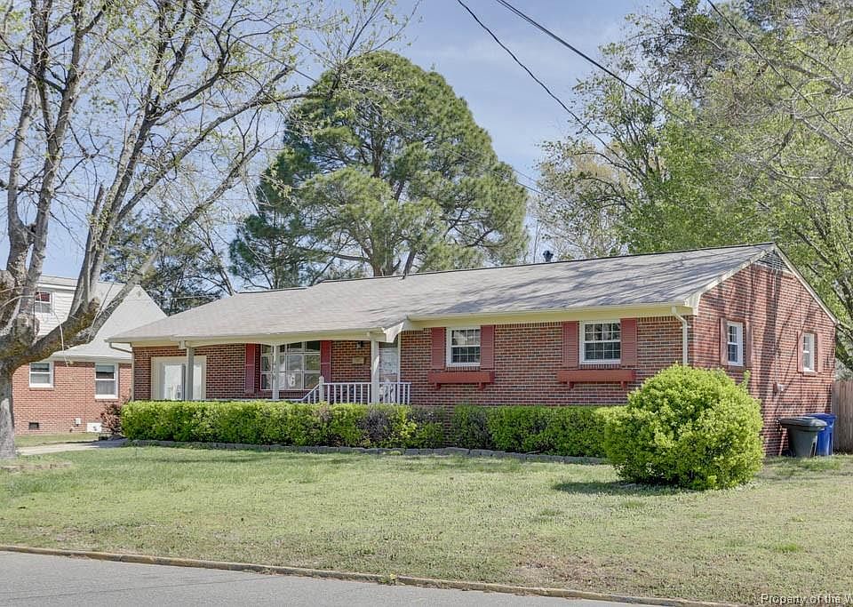 1st image of 410 Beech Dr