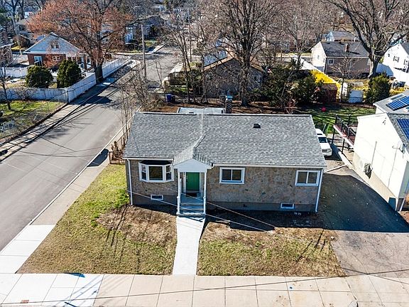 3rd image of 42 Brockton St