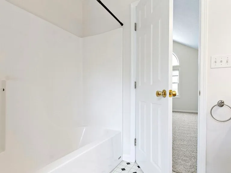 10411 Packard Dr — Photo 10