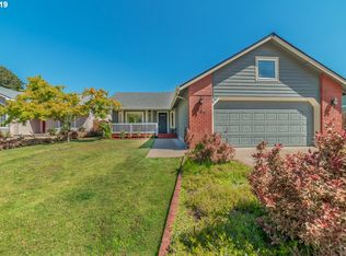 157 Redrock Way, Eugene, OR 97404