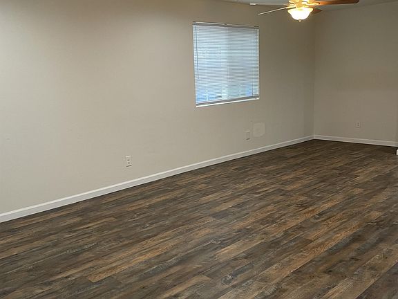 2nd image of 634 33rd St #D
