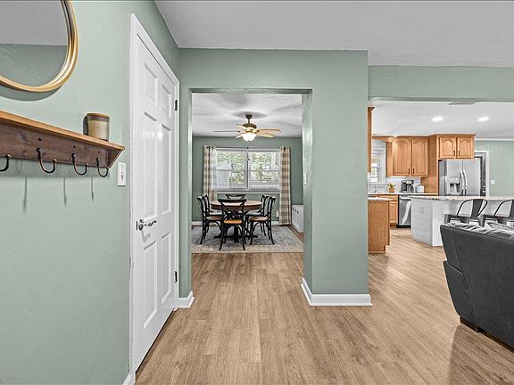 4th image of 122 Ashley Rd