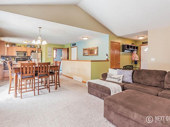4th image of 2128 Winston View Dr NE