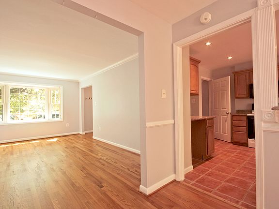 5th image of 5712 Thomas Edison Ct