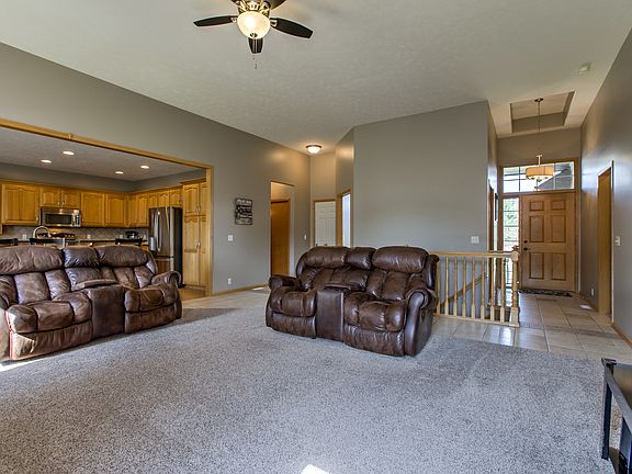 5th image of 3552 S 185th Ave