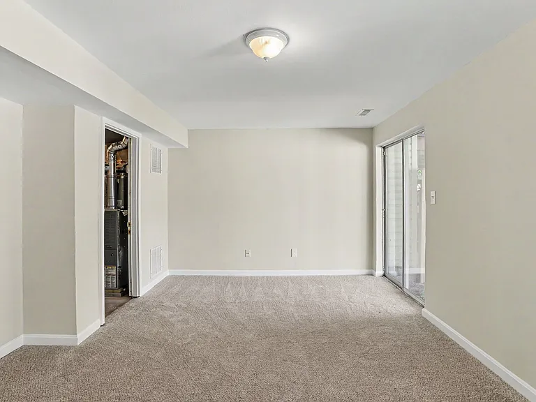 32 Tameron Pl — Photo 28