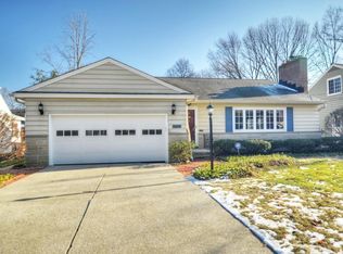 2831 Wildflower Dr, Rocky River, OH 44116