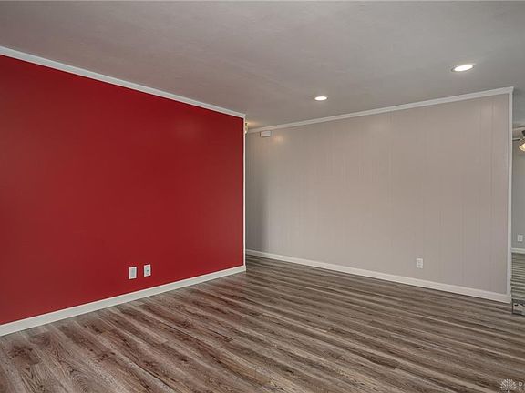5th image of 822 Styer Dr